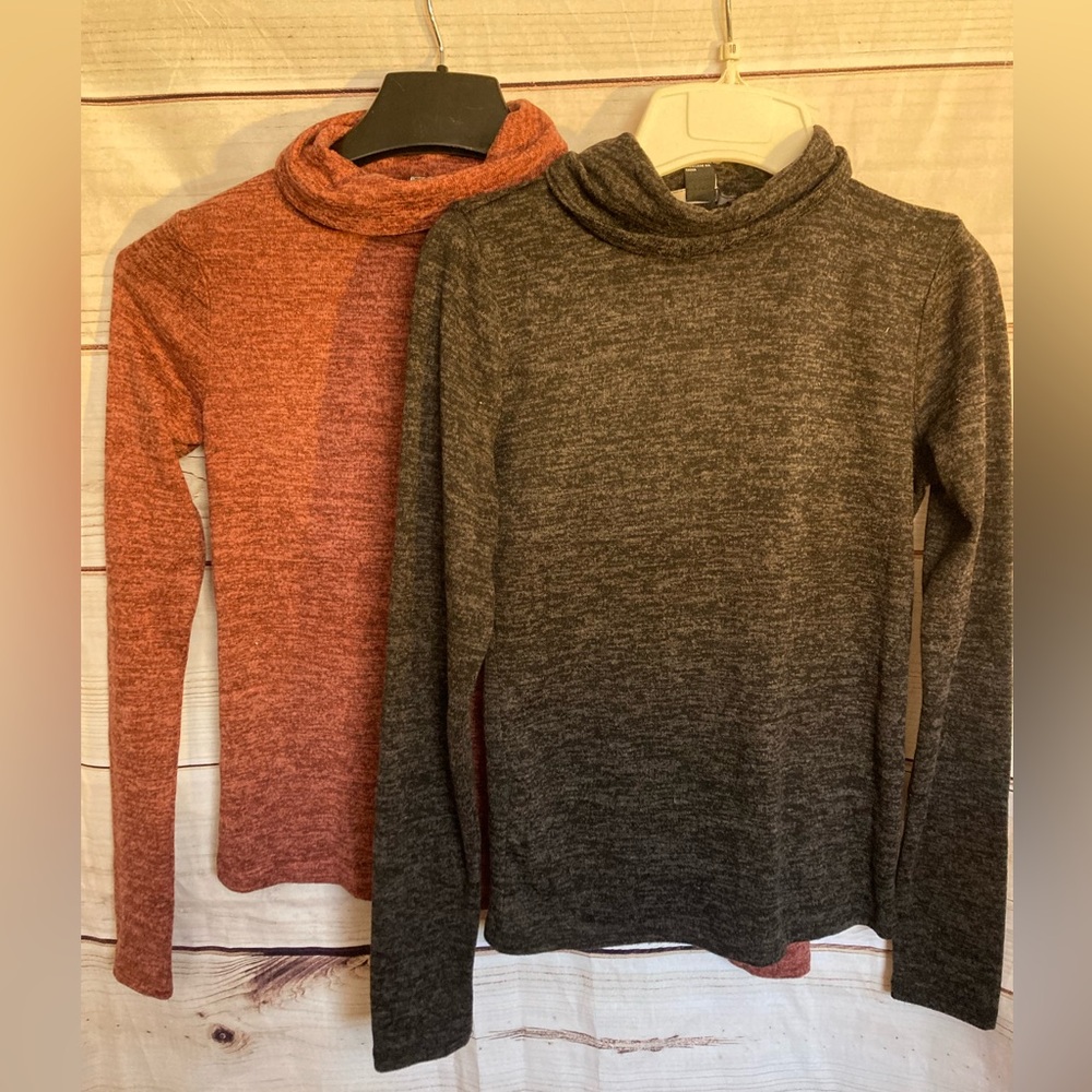 Forever 21 2 turtleneck sweaters-Medium